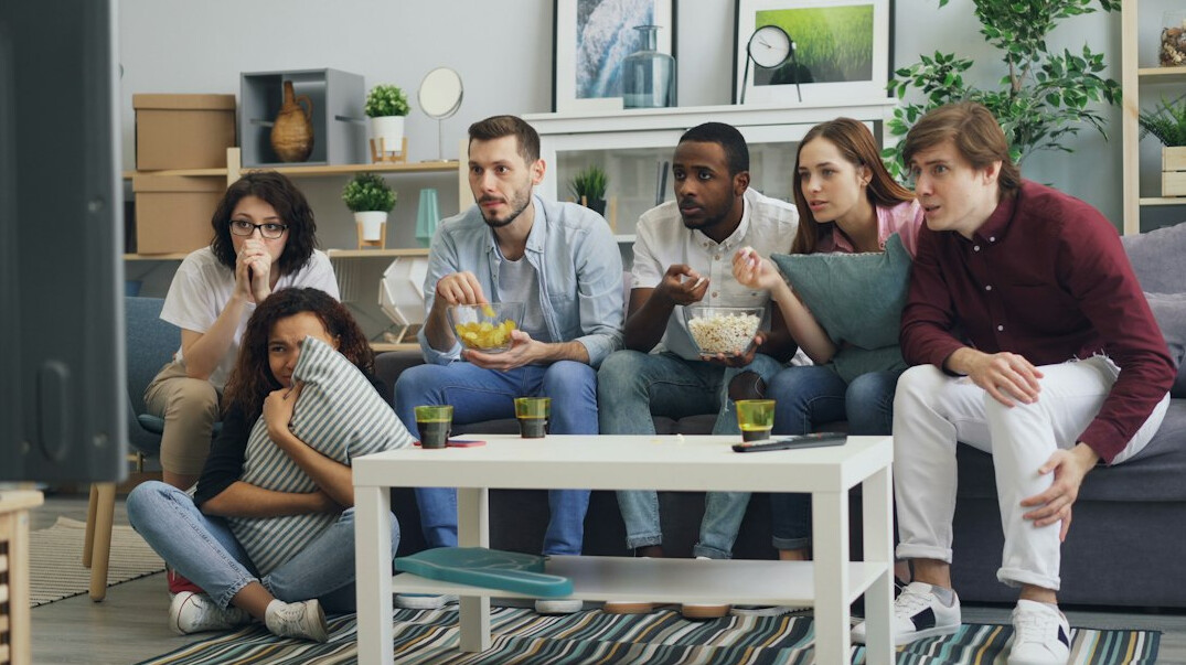 fans watching tv